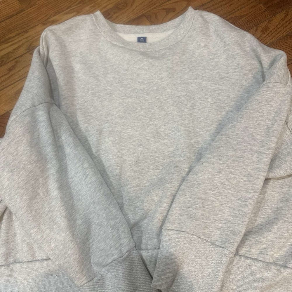 Oldnavy crewneck
